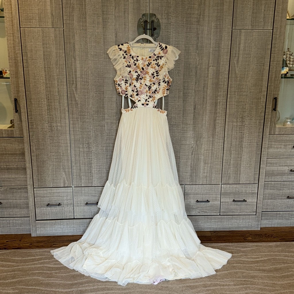 Mac Duggal - Sleeveless Tulle Formal Gown